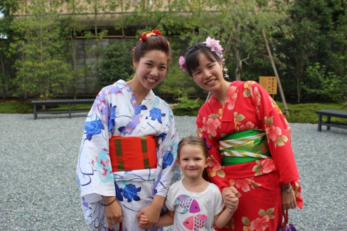 Luna Loved Meeting So Many Women In Beautiful Kimonos