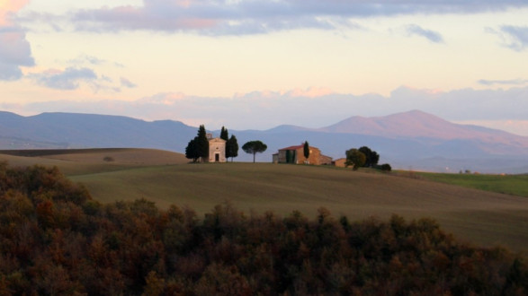 a famous view of Tuscany